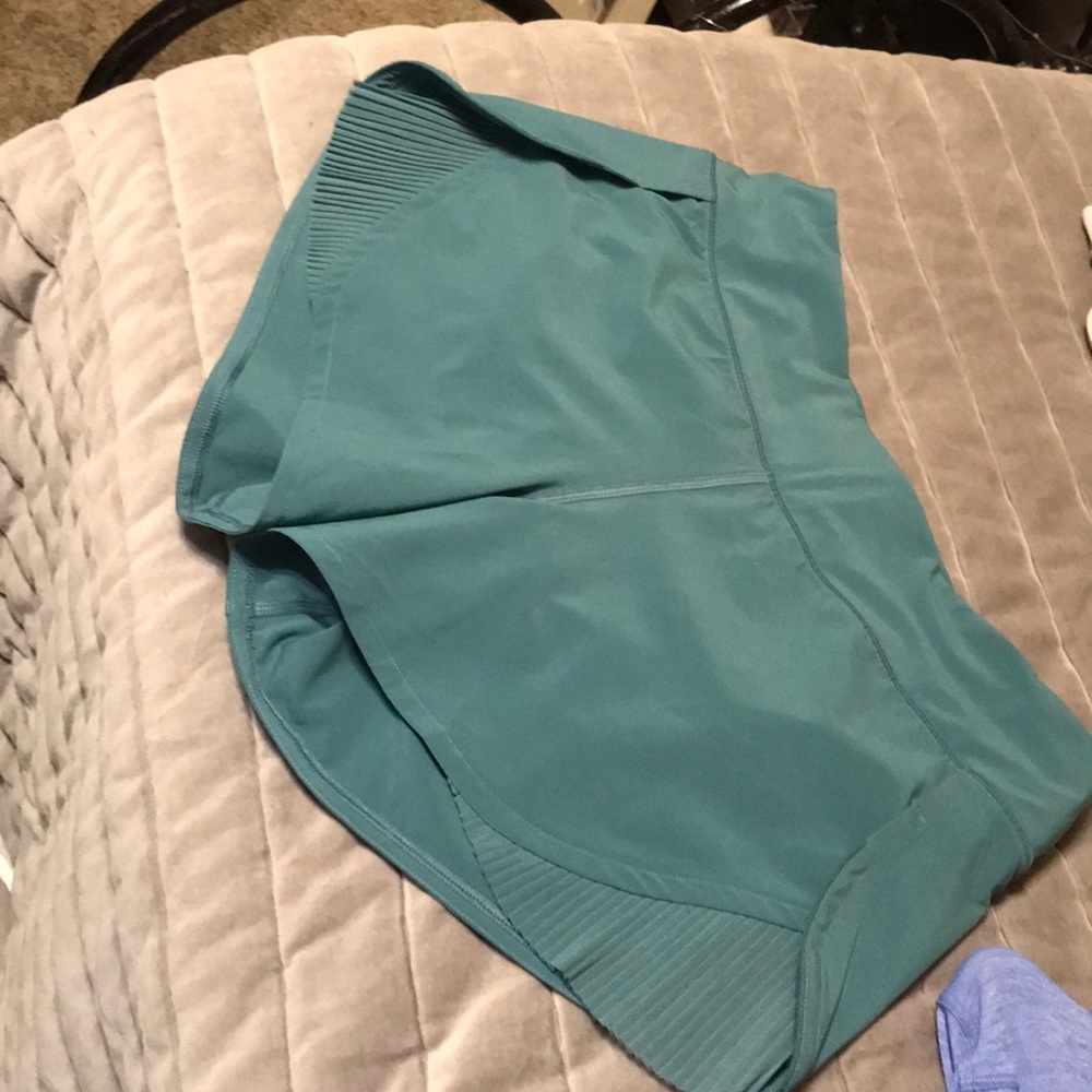 Lulu lemon shorts!